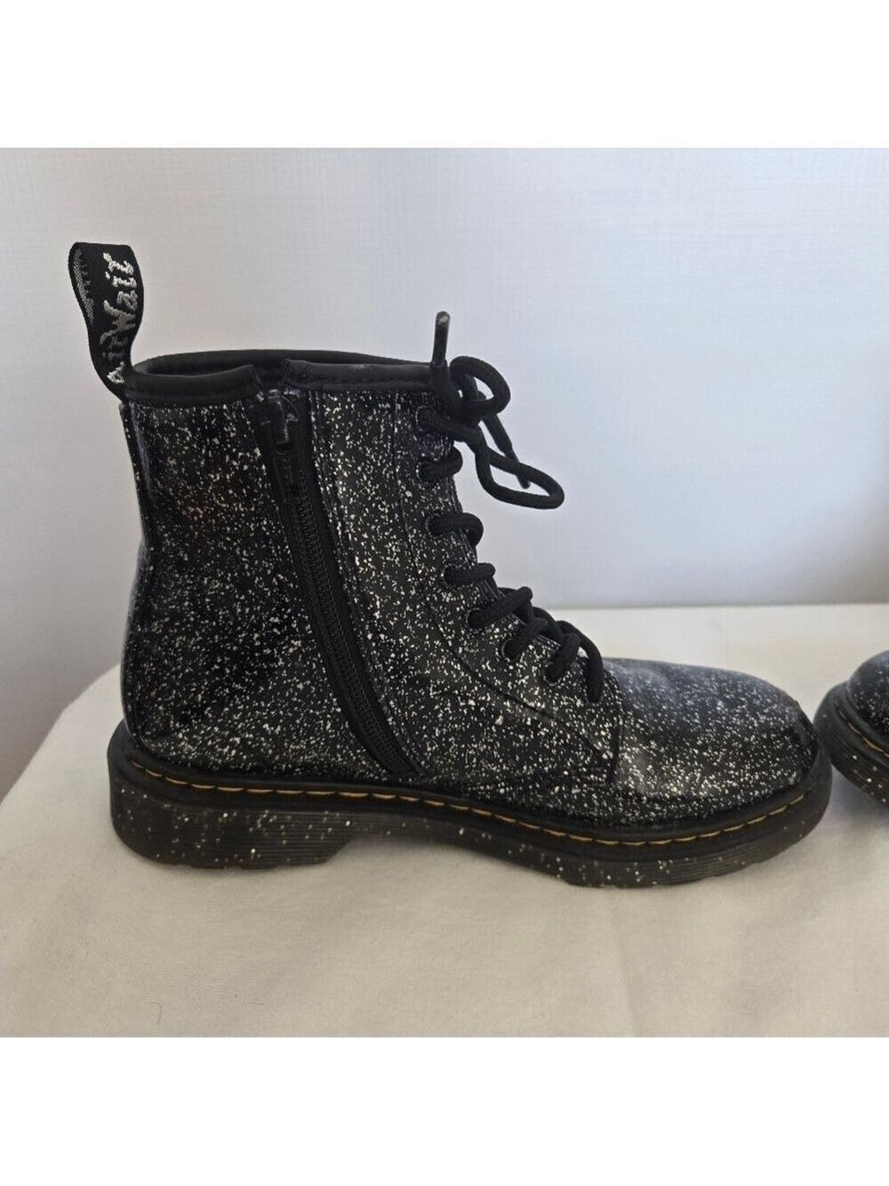 DR. MARTENS '1460' BOOTS COMBAT COSMIC GLITTER BLACK SILVER UNISEX (5W 4M) - Picture 8 of 14